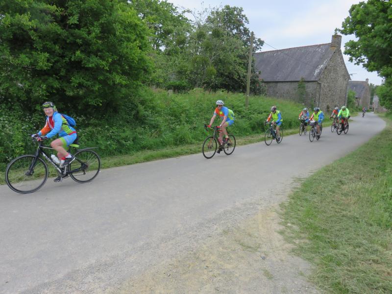 20230523_9 A mi-chemin du mont